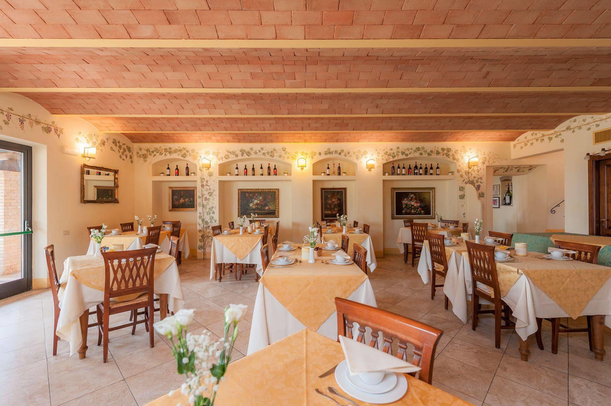 Hotel Saturno Fonte Pura Saturnia Exterior photo